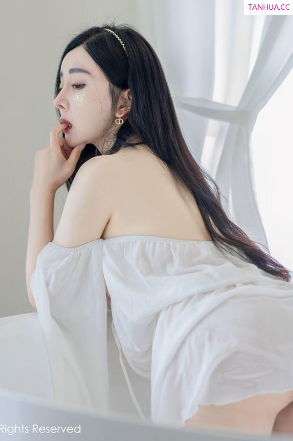 允薾  [XiuRen]高清写真图 2022.06.24 No.5188 允薾第37张图片